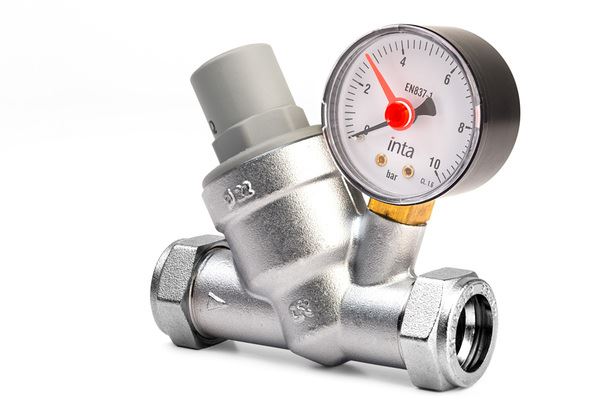 PRESSURE RED VALVES 1'''' Male Screwed Iron With Gauge PRESSURE RED VALVES 1'''' Male Screwed Iron With Gauge