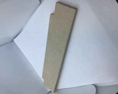 Comb chamber rear insulation