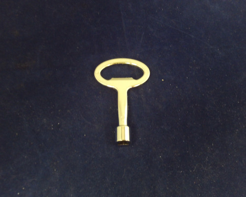 KEY 8MM TRIANGLE UTILITY